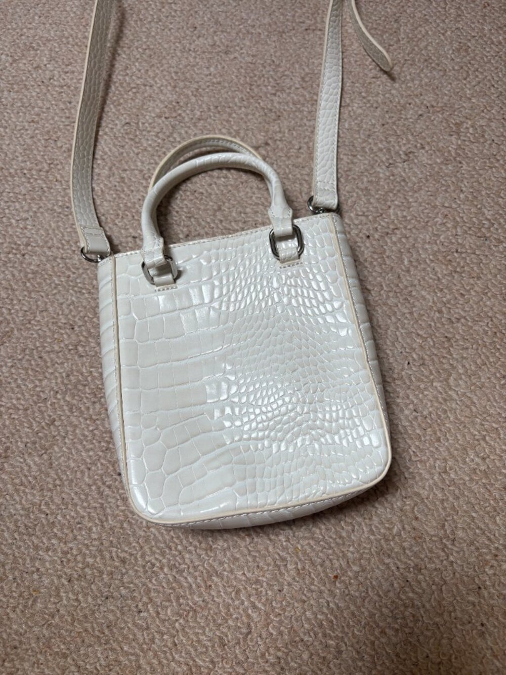 White Embossed Faux-Leather Crossbody Purse - Picture 2 of 5